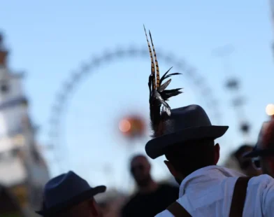 Oktoberfest’te Cinsel Taciz Skandalı: Influencer Kunshikitty’yi Hedef Aldı