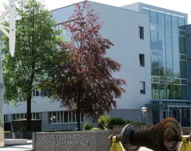 Okulda Mobbing Skandalı: Öğrenci Camdan Atıldı, 5 Kişi Atıldı