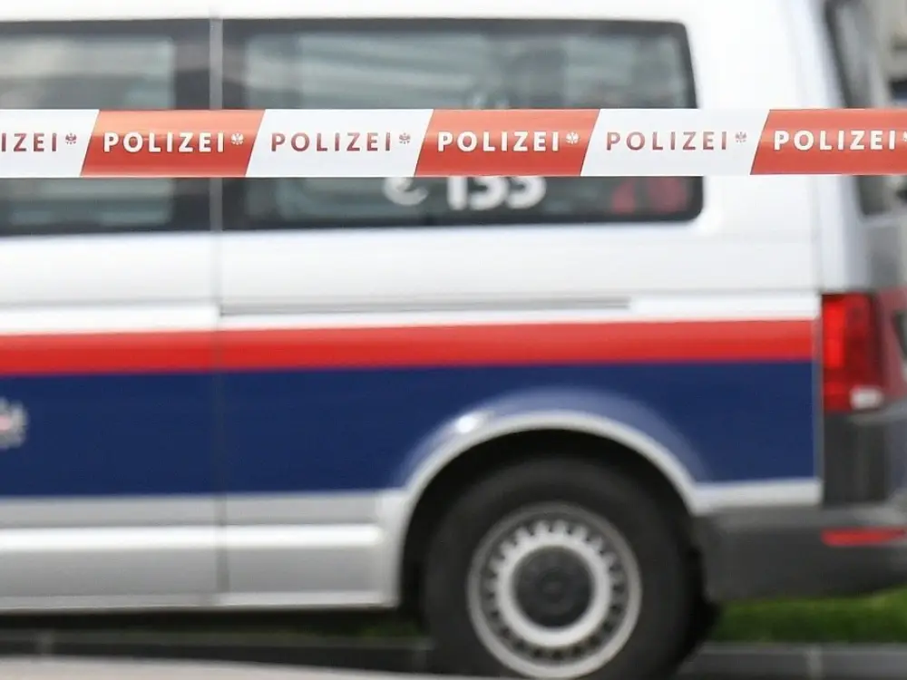 Okulda Sahte Amok Tehdidi: Öğrenciye Binlerce Euroluk Fatura Okulda Sahte Amok Tehdidi: Öğrenciye Binlerce Euroluk Fatura