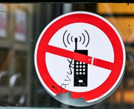 Okullarda Telefon Yasağına Tepki Yok: Disiplin Artıyor