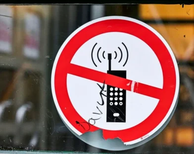 Okullarda Telefon Yasağına Tepki Yok: Disiplin Artıyor