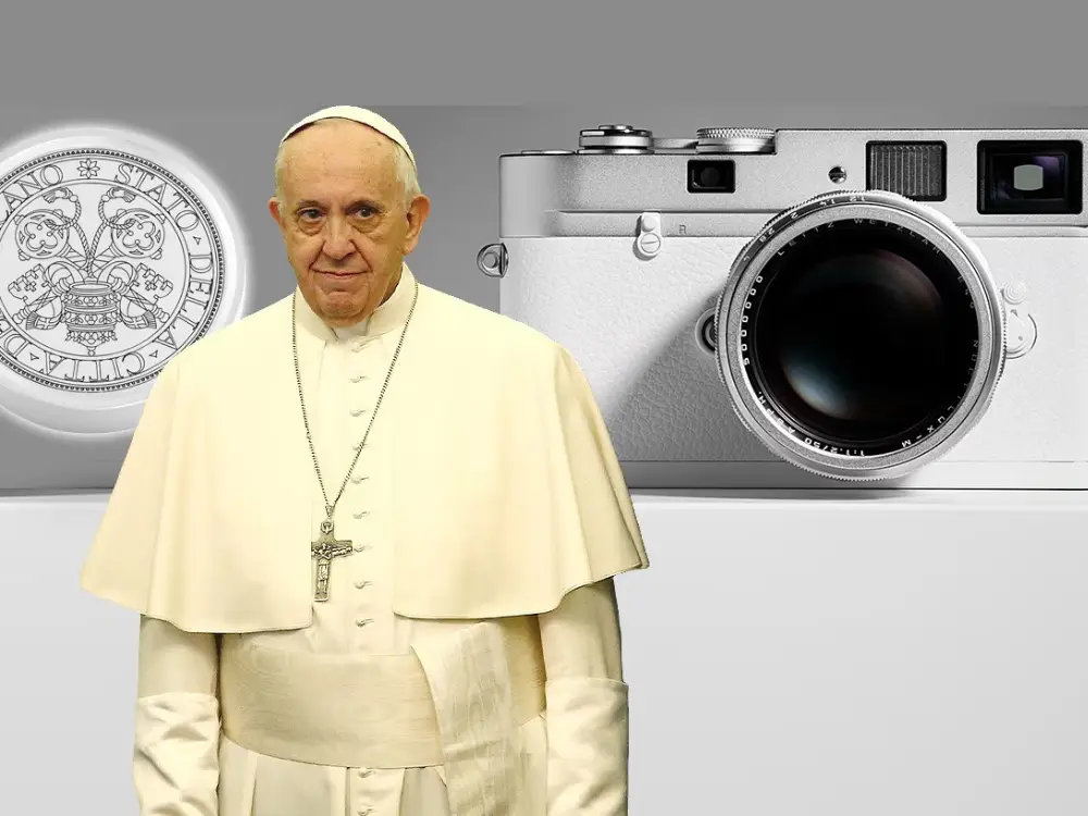 Papa Fransis’in Leica Fotoğraf Makinesi Viyana’da Satışa Çıkıyor