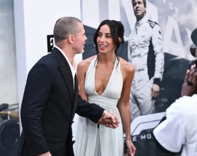 Pitt ve Ines, Kırmızı Halıda Adeta Evlilik Provası Yaptı