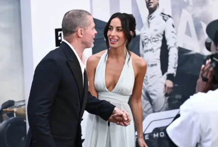 Pitt ve Ines, Kırmızı Halıda Adeta Evlilik Provası Yaptı