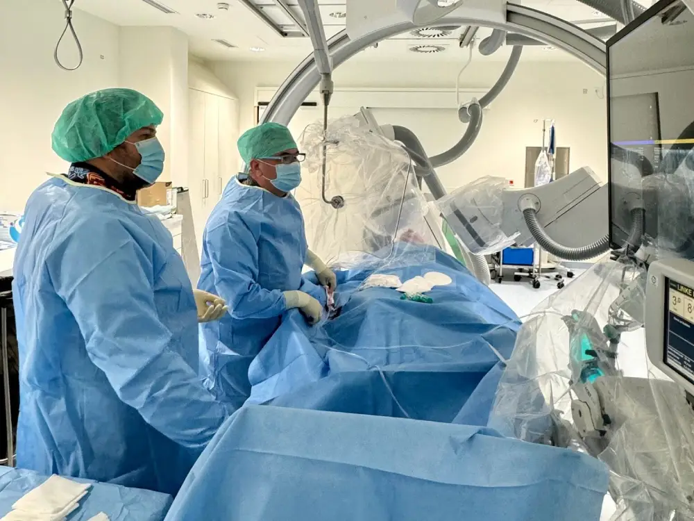 Sağlıkta Gerginlik: Burgenland’ın Kalp Cerrahisi Planı Steiermark’ta Endişe Yarattı