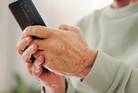 Sahte Banka Görevlisi 61 Yaşındaki Kadını Dolandırdı: 9.300 Euro Kaptırdı