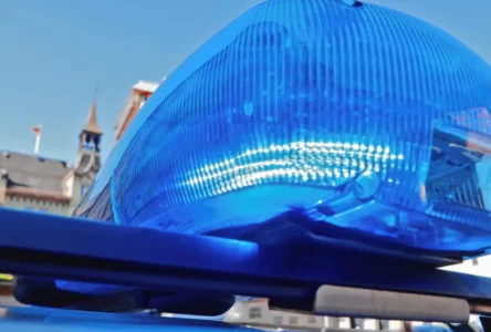 Sahte Polis Tuzağı: Tirol'de Bir Kadın Tüm Birikimini Dolandırıcılara Verdi