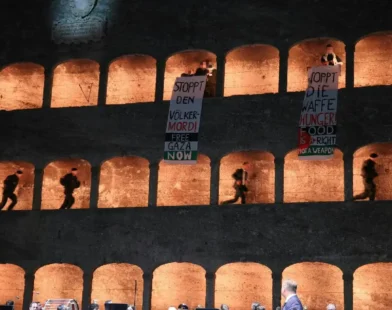 Salzburg Festivali'ndeki Protesto Eylemi Devlet Meselesine Dönüştü