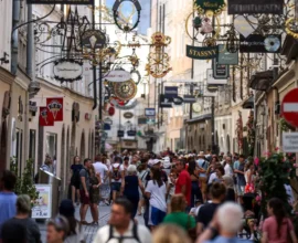 Salzburg Turizminde Kriz: Beate Kassner Eleştirilerin Odak Noktası