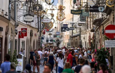 Salzburg Turizminde Kriz: Beate Kassner Eleştirilerin Odak Noktası Salzburg Turizminde Kriz: Beate Kassner Eleştirilerin Odak Noktası