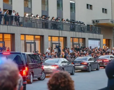 Salzburg'da Festival Alarmı: Romanya Cumhurbaşkanı ve Suudi Ailesi İçin Geniş Önlem