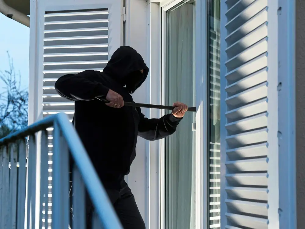 Salzburg’da Şaşırtan Hırsızlık: Ev Sahiplerinin Yiyeceklerini Yediler