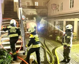 Salzburg’un Tarihi Merkezinde Yangın: Ünlü Lokantada Alevler Geceyi Sardı