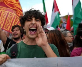 Sardinya’da İsrailli Turistlere Karşı Filistin Yanlısı Protestolar