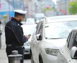 Sarhoş Sürücü Park Polisi Üzerine Araç Sürdü