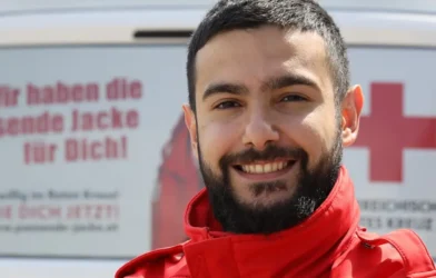 Savaştan Kaçan Genç, Avusturya’da Kızılhaç Gönüllüsü Oldu