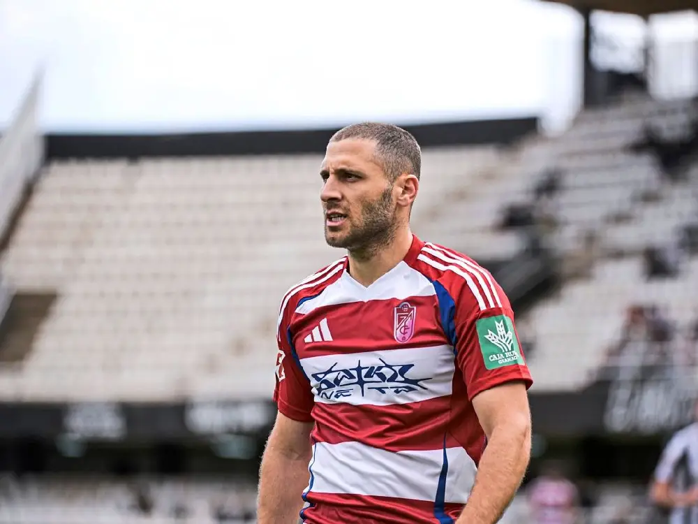 Shon Weissman’ın Düsseldorf Transferi Taraftarların İsrail Tepkisiyle İptal Edildi