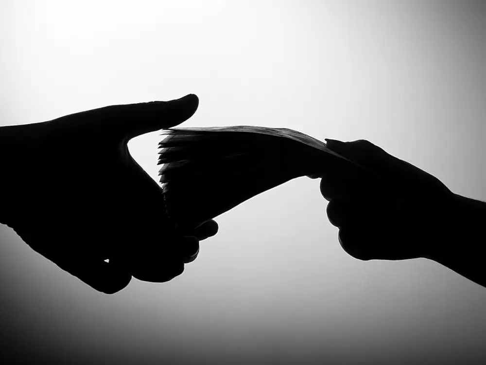 Siber Saldırı Şoku: Öğretmenin Maili Hacklendi, Ödeme Dolandırıcılara Gitti Siber Saldırı Şoku: Öğretmenin Maili Hacklendi, Ödeme Dolandırıcılara Gitti