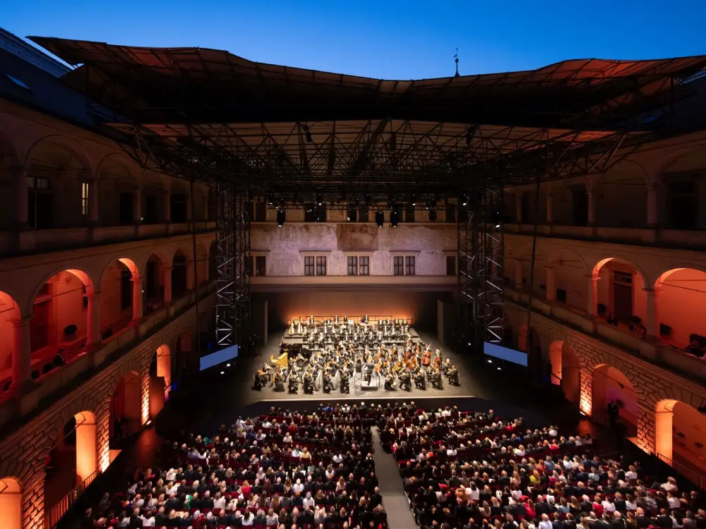 Smetana’nın İzinde: Çekya’da Büyüleyici Bir Müzik Gecesi