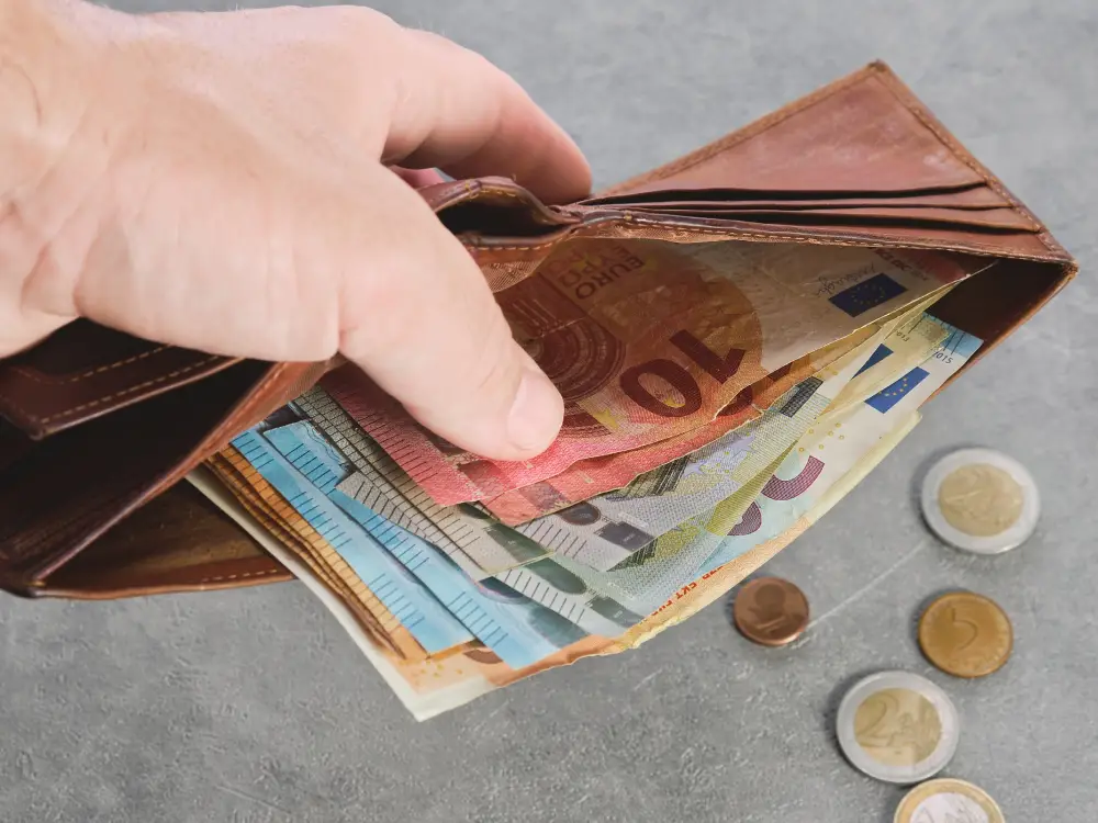 Sosyal Adalet mi, Tasarruf Zorbalığı mı? Avusturya'nın Yeni Bütçesi En Yoksulu En Çok Etkiliyor