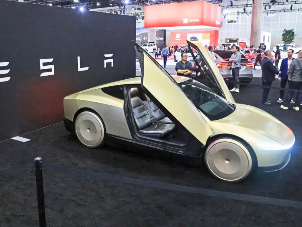 Tesla Geride Kaldı: Otonom Araç Yarışında Waymo Önde