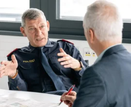 Tirol Emniyet Müdürü Tomac: “Güvenlik, binadaki polis tabelasıyla ölçülmez”