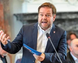 Tirol FPÖ’de Markus Abwerzger oyların %98,15'ini alarak yeniden seçildi