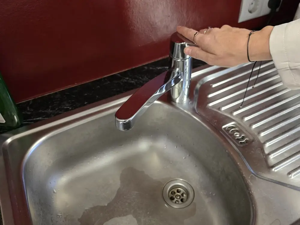 Tirol’de Dev Su Borusu Arızası: İçme Suyu Sistemi Çöktü