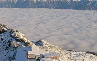 Tirol’de Yaz Tatili Karla Bitti: Dağlara İlk Kış Selamı Tirol’de Yaz Tatili Karla Bitti: Dağlara İlk Kış Selamı