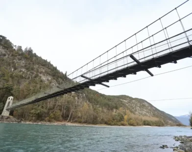 Tirol’deki Tarihi Asma Köprü Güvenlik Nedeniyle Kapatıldı