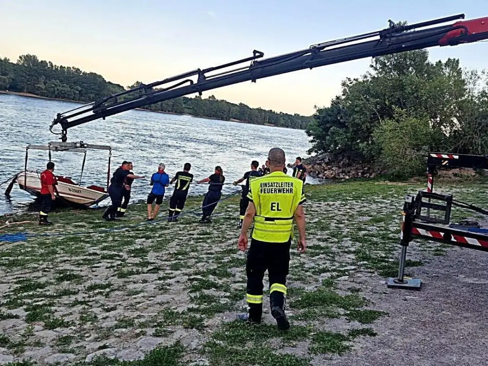 Tuna Nehri'nde İki Bot Çarpıştı: Yaralılar Arasında Çocuk da Var