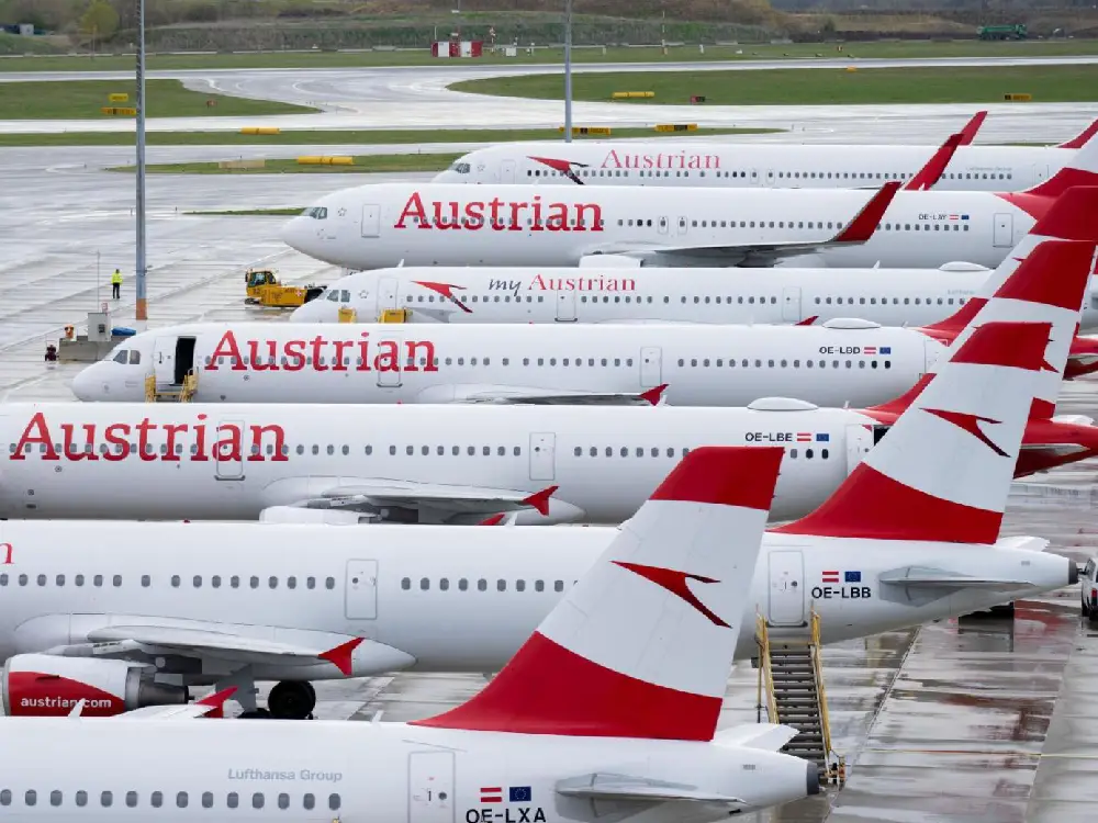 Uçakta Panik: Yolcu AUA Mürettebatına Saldırdı