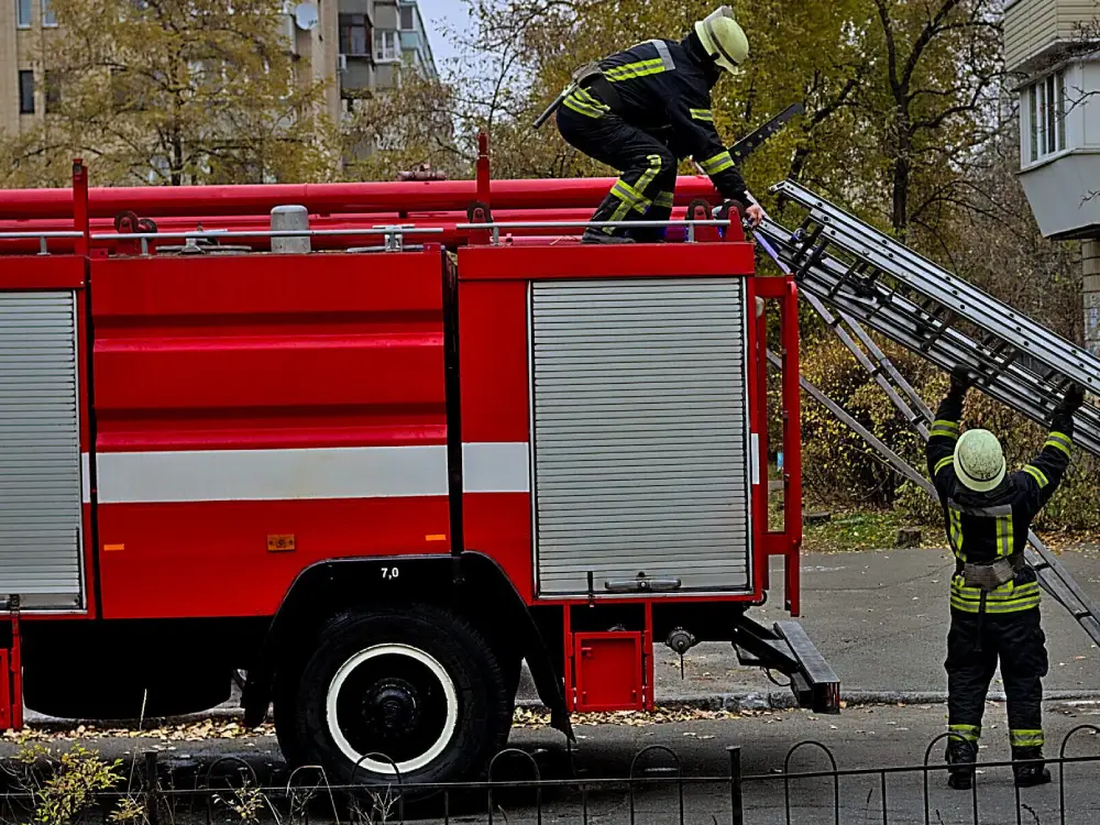 Ukrayna’da Kilise Yangını ve Duvara Yazılan Macaristan Karşıtı Slogan Tepki Çekti Ukrayna’da Kilise Yangını ve Duvara Yazılan Macaristan Karşıtı Slogan Tepki Çekti