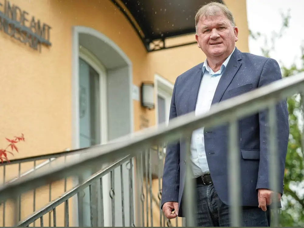 Uzun Süre Görev Yapan Belediye Başkanı Karl Furthmair Hayatını Kaybetti