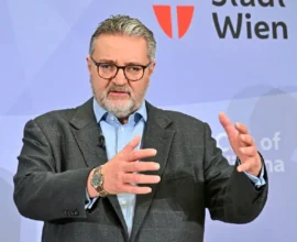 Viyana bütçe açığını sosyal yardımlarla kesintileriyle kapatacak: Emekliler, aileler ve mülteciler tehlikede