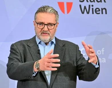 Viyana bütçe açığını sosyal yardımlarla kesintileriyle kapatacak: Emekliler, aileler ve mülteciler tehlikede