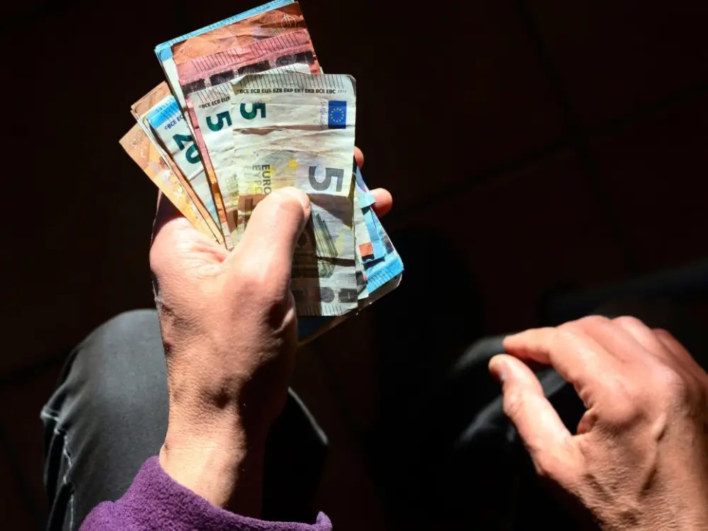 Viyana, Sosyal Yardım Eğitim Ek Ödeneğini 30 Haziran'da Kaldırıyor Viyana, Sosyal Yardım Eğitim Ek Ödeneğini 30 Haziran'da Kaldırıyor