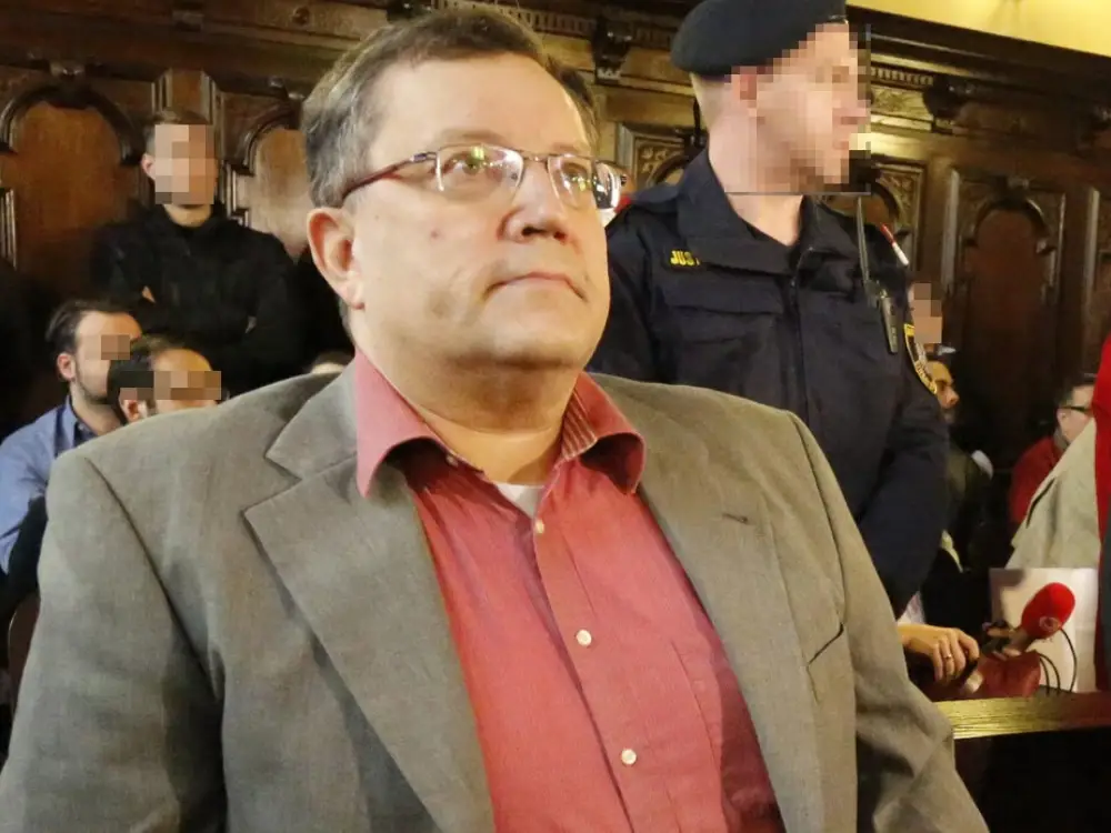 Viyana’da Neonazi Gottfried Küssel’in Evine Polis Baskını