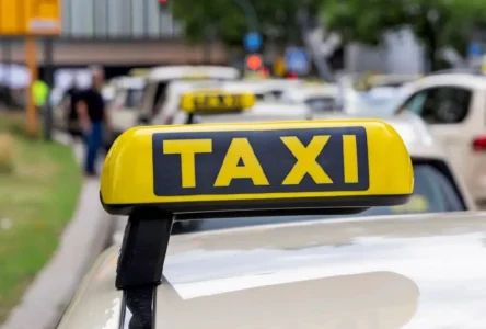 Viyana’da Taksiciler Sabit Uygulama Fiyatlarından Şikayetçi