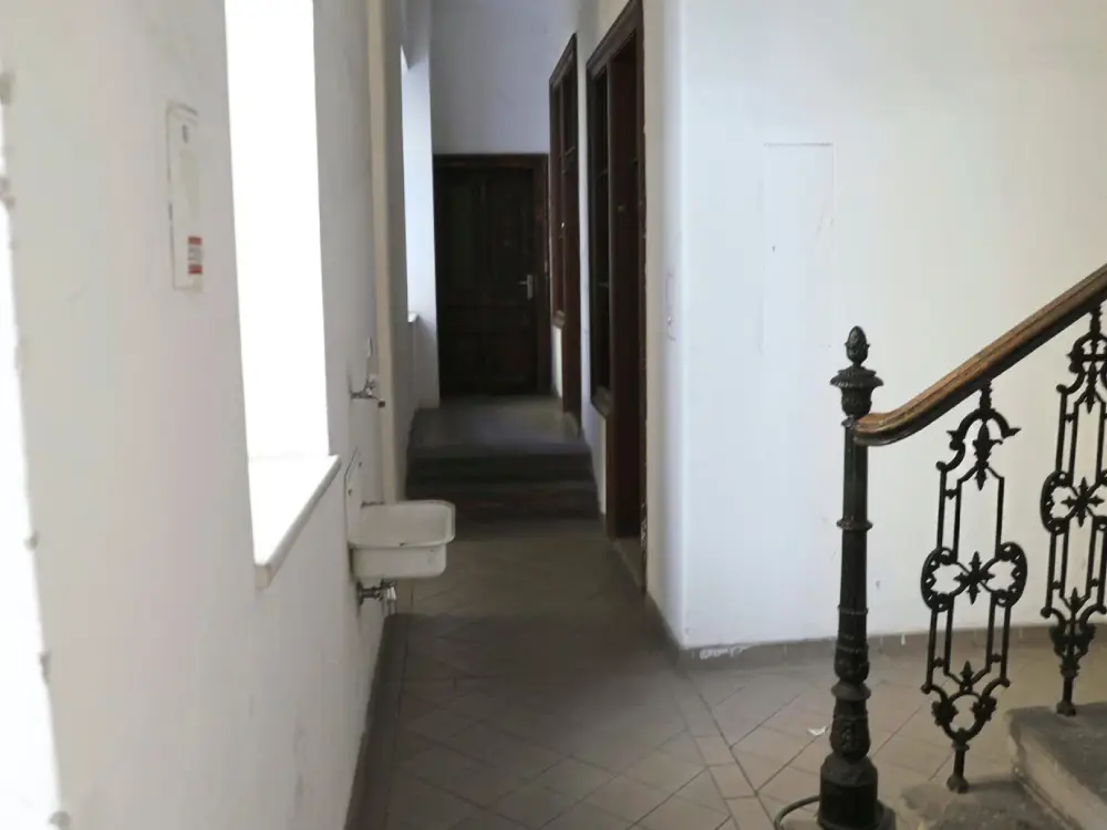 Viyana’daki Cinsel İstismar Davasında 10 Sanığa Beraat Tepki Çekti