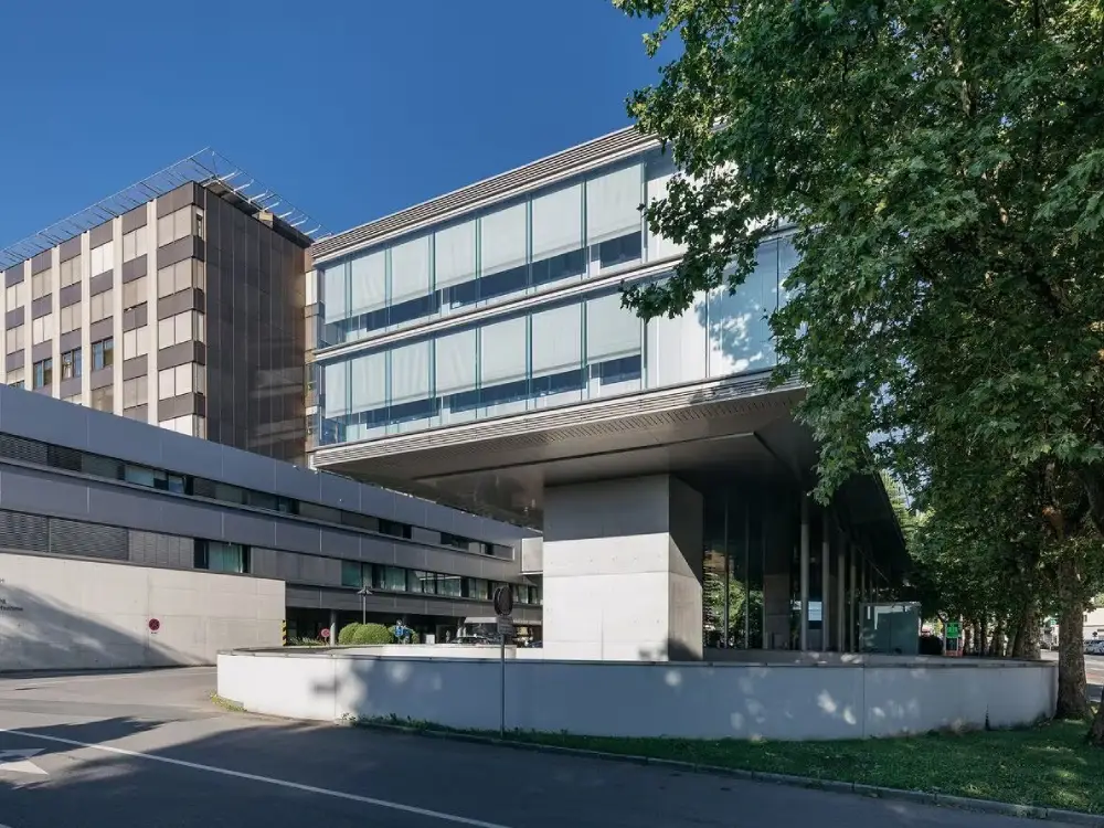 Vorarlberg’de Hastane Reformu Krizi: Doktorlardan Açık Mektup