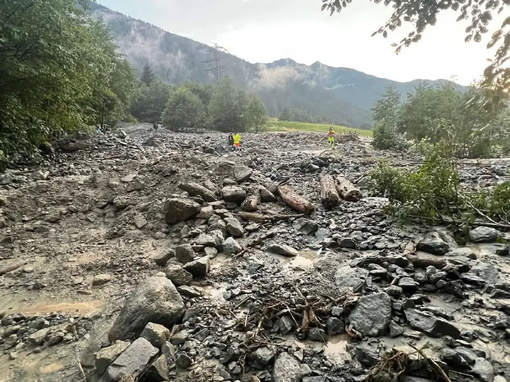 Vorarlberg’de Şiddetli Yağmur Heyelanlara Yol Açtı: Yol Açma Çalışmaları Başladı