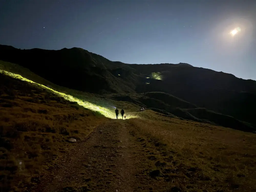 Weerberg’de Kayıp Dağcı: Dorffest Yerine Gece Boyu Arama Kurtarma