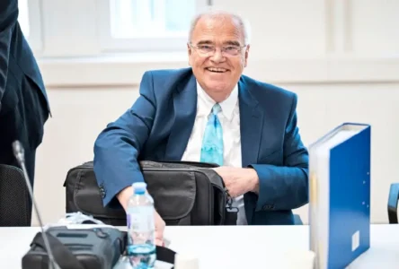 Yalan Beyan İddiasıyla Yargılanan Eski Adalet Bakanı Brandstetter Beraat Etti