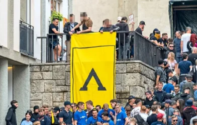 Yeşiller, Viyana’daki Neonazi Yürüyüşüne Karşı Hukuki Adım Attı Yeşiller, Viyana’daki Neonazi Yürüyüşüne Karşı Hukuki Adım Attı